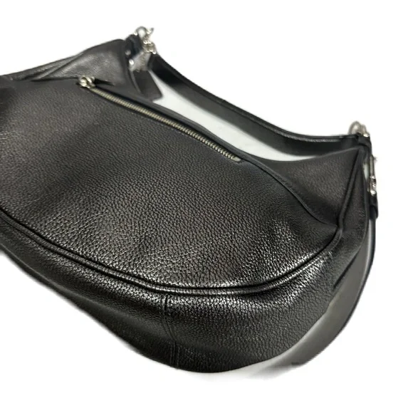 LIKE NEW HARLEY HOBO IN METALLIC PEBBLE LEATHER COACH F57271 SILVER GUNMETAL Bags